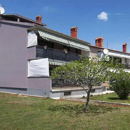 Lovely In Valbandon Apartament Fažana